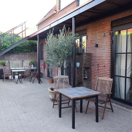 De Weegbrug Hotel IJzendijke Bagian luar foto