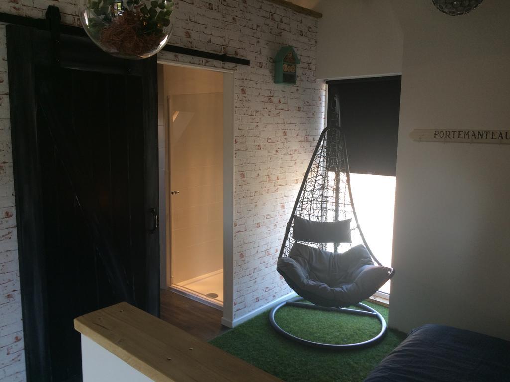 De Weegbrug Hotel IJzendijke Bagian luar foto